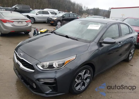 2021 Kia Forte Lxs z USA, uszkodzony, nr VIN 3KPF24AD7ME381453